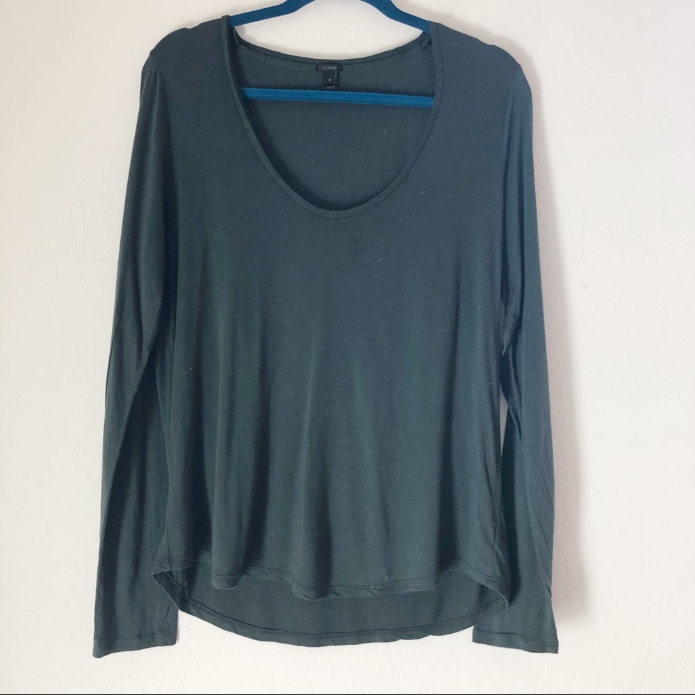 🐝 3/$20 JCrew Relaxed Fit Long Sleeve Green size Medium